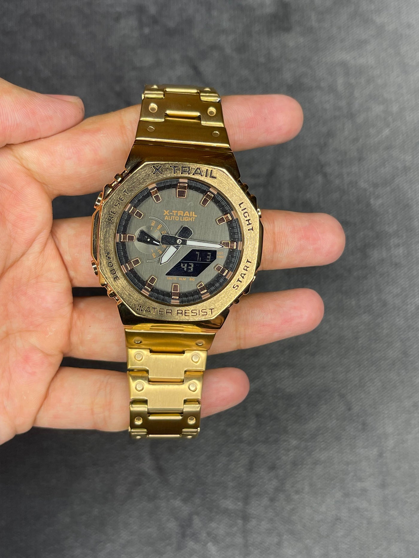 X Trail World Time Watch